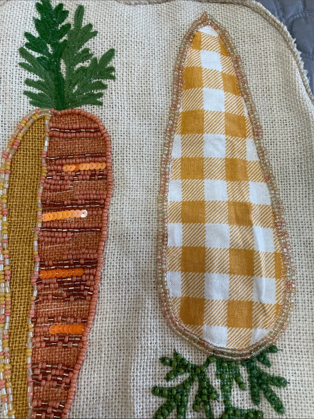 Easter table runner - Picture 10 of 12